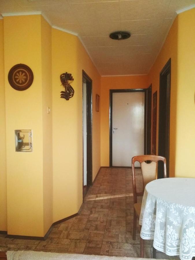 Vadkacsa Apartmanhaz Medencevel Zamardi Luaran gambar